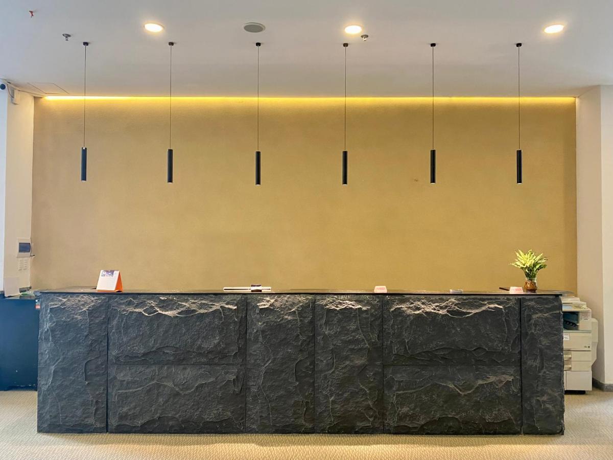 The Arrivals - Cozy Hotel - Pool & Skybar - Sgcenter Thành Pho Ho Chí Minh Esterno foto